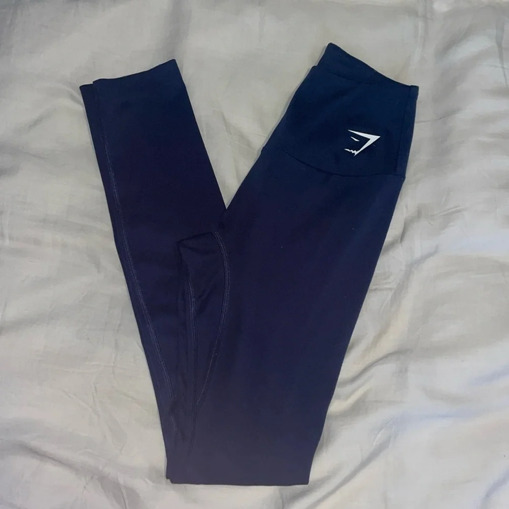 Gym shark leggings - Picture 1 of 2